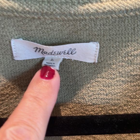 Madewell olive green sweat shirt. - Picture 2 of 4